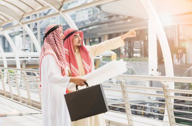 Arapça işadamı tartışmak yapısı ve Puan sitesine th