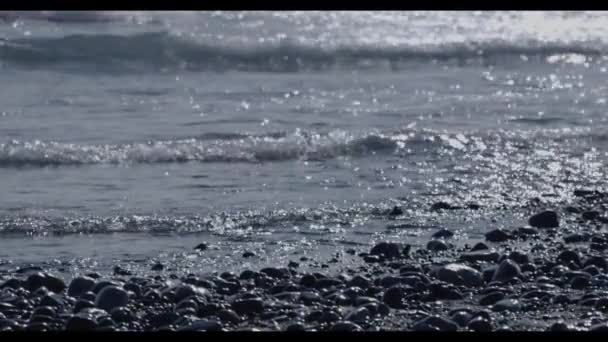 Волны Скалистом Побережье Леднике — стоковое видео