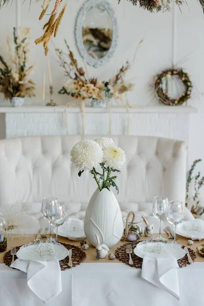 Pasqua Festivo Elegante Decorazione Della Tavola Della Casa Tavolo Decorato — Foto Stock