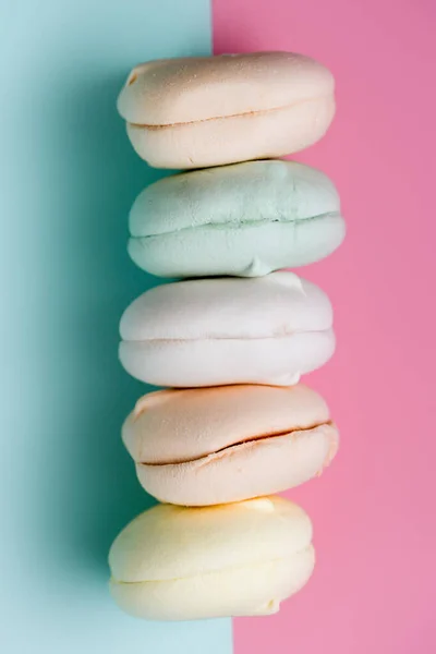 Multicolored Marshmallow Pink Background Colorful Sweets Delicious Beautiful Zephyr Copy — Stock Photo, Image