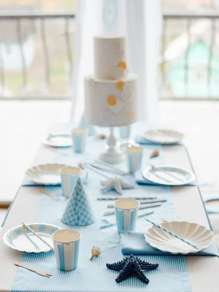 Voorbereid Verjaardagstafel Met Papier Elegant Servies Voor Kinderen Feest Blauwe — Stockfoto