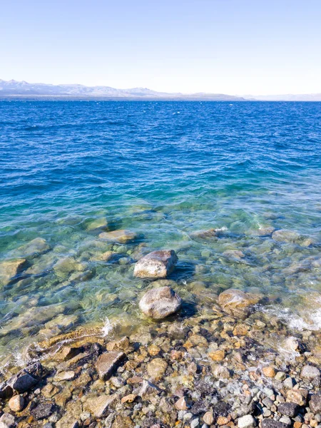 Vista Costa Lago Nahuel Huapi Com Rochas Ondas Bariloche — Fotografia de Stock