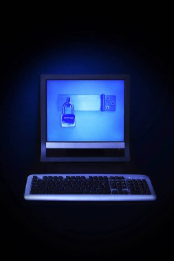 Düz ekran ekrandaki asma kilit resmi