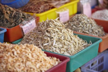 Satılık kurutulmuş ançüez.