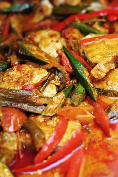 Curry Pescado Con Okras — Foto de Stock