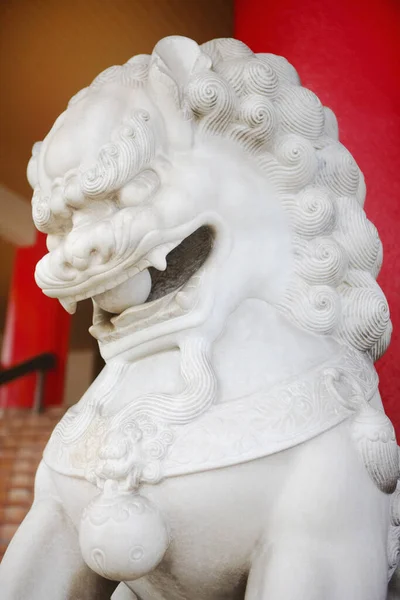 Statue Lion Gardien — Photo