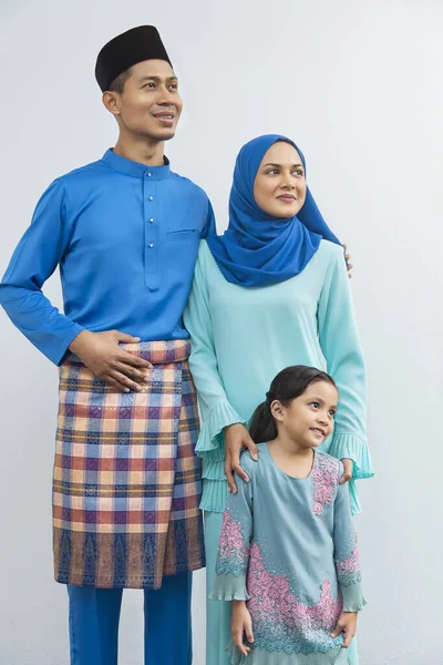 Mutlu Müslüman aile fotoğrafı