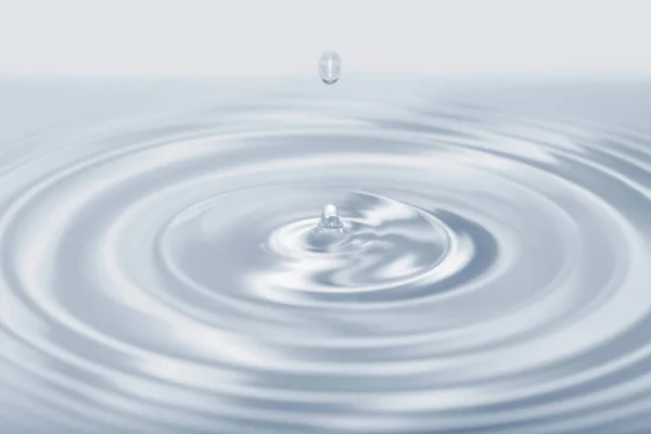 Water Drop Causing Ripple — Stock Photo, Image