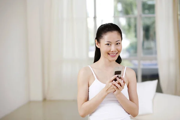 Woman Text Messaging Mobile Phone — Stock Photo, Image