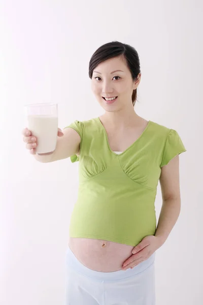 Pregnant Woman Holding Glass Milk — Stock Photo, Image