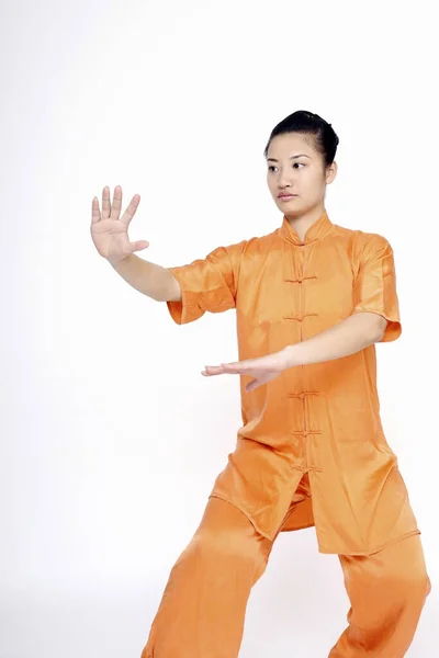 Woman Practising Martial Arts — Stock Photo, Image