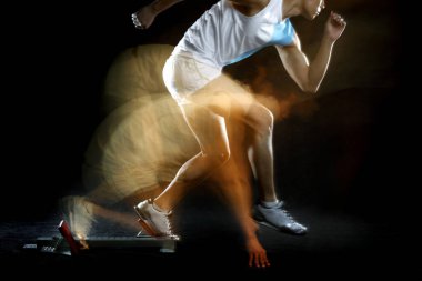 Sporcu Adam hareket halinde