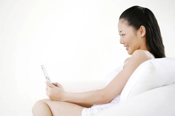 Woman Text Messaging Mobile Phone — Stock Photo, Image