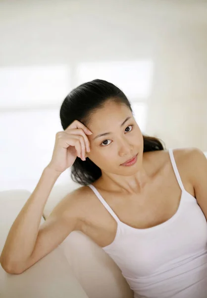 Woman Looking Camera — Stock Photo, Image