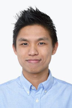 Beyaz arka planda izole edilmiş bir adamın yüz ifadesi