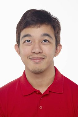 Beyaz arka planda izole edilmiş bir adamın yüz ifadesi