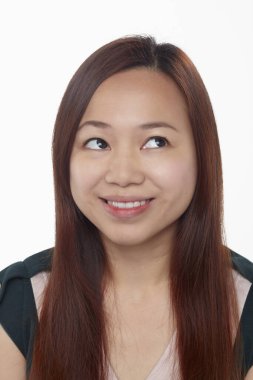 Beyaz arka planda izole edilmiş bir adamın yüz ifadesi