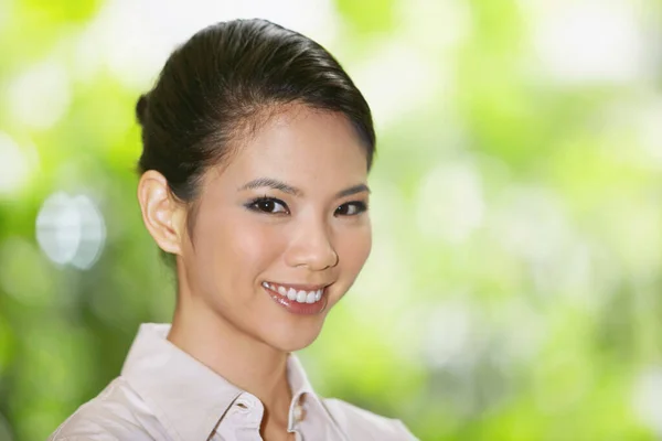 Woman Smiling Camera — Stock Photo, Image