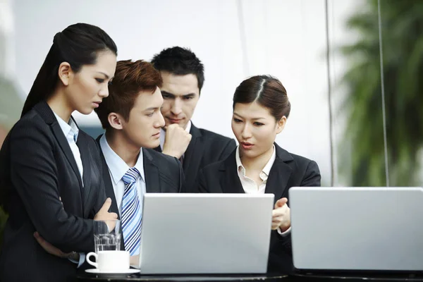 Business People Having Discussion — Stock Photo, Image