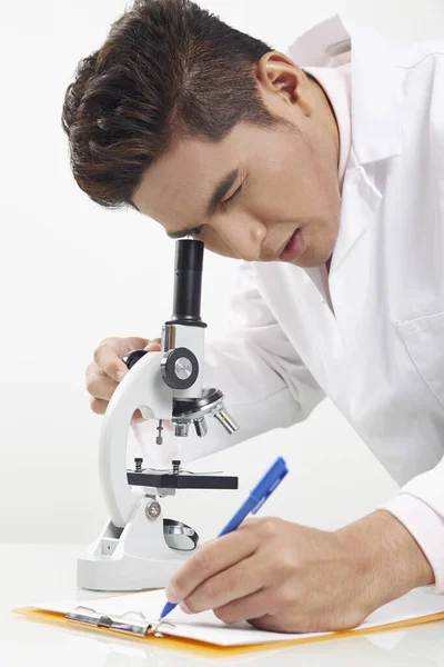 Lab Personnel Looking Microscope — Stock Photo, Image