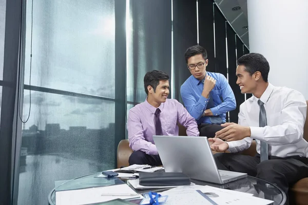 Business Partners Having Discussion — Stock Photo, Image