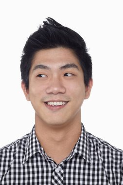 Beyaz arka planda izole edilmiş bir adamın yüz ifadesi