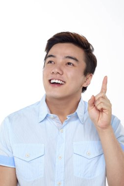 Beyaz arka planda izole edilmiş bir adamın yüz ifadesi