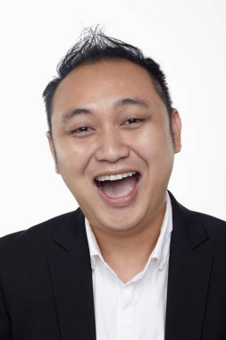 Beyaz arka planda izole edilmiş bir adamın yüz ifadesi