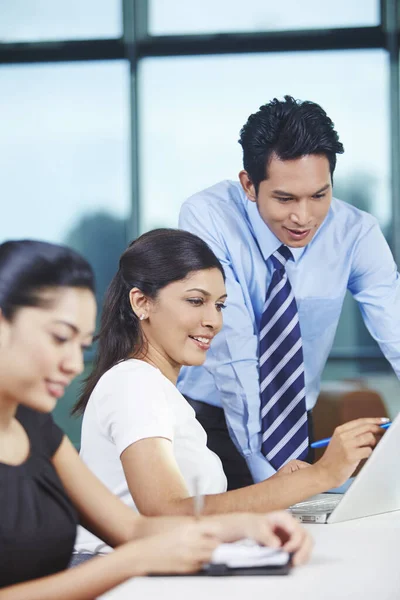 Business Partners Having Discussion — Stock Photo, Image