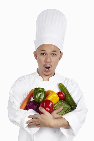 Chef Asiatique Avec Une Poignée Légumes — Photo