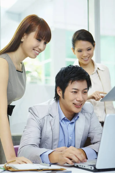 Business People Having Discussion — Stock Photo, Image