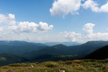 Ukrayna, Karpatya dağlarında yaz mevsimi. Karpat Dağları