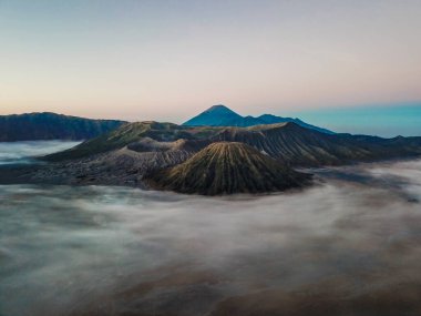 Bromo Dağı 'nın güzelliği İHA' larla çekilen fotoğraflarda.