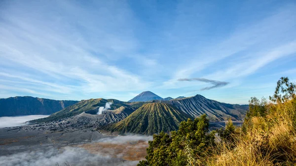 Gunung Bromo Adalah Sebuah Gunung Berapi Aktif Dan Bagian Dari — Stok Foto