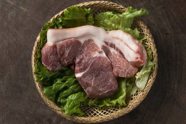 新鮮な豚肉の大片 — ストック写真