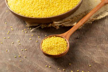 Bir sürü besleyici darı