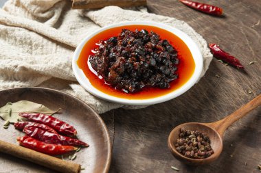 Lezzetli Çin baharatlı biftek sosu.