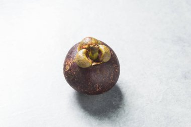 Bir demet lezzetli mangosteen