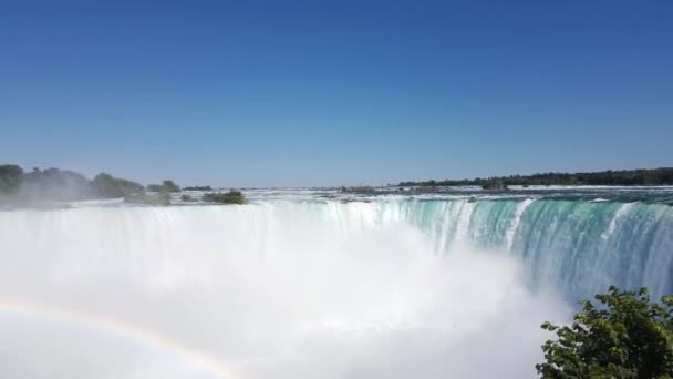 Kanada 'daki ünlü Niagara Şelalesi. — Stok video