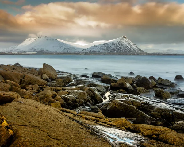 İzlanda 'nın Akranes şehrinde uzun süre kalmak 