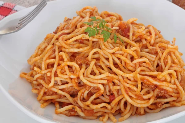 Тарілка спагеті з бологом — стокове фото