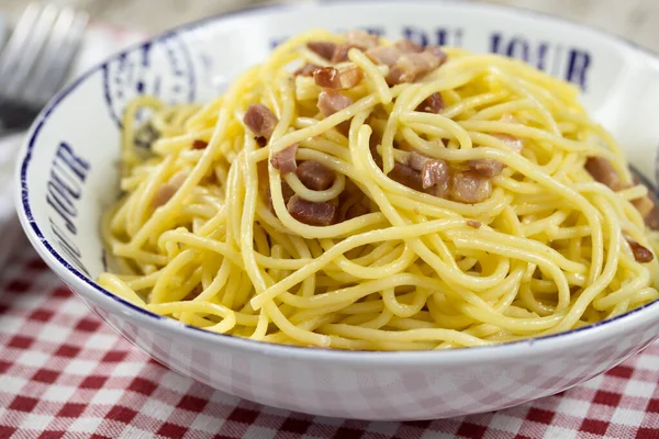 Pasta Carbonara Plato —  Fotos de Stock