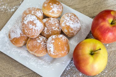 # Mini elmalı çörek #