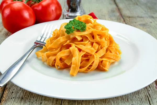 Plate Fresh Tagliatelle Cooked Tomato — Stock Photo, Image