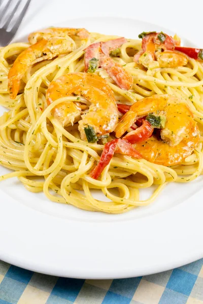 Espaguetis Camarón Plato — Foto de Stock