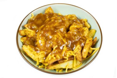 Kanada yemeği Poutine (patates kızartması, çedar ve kahverengi sos))