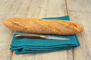 Masada Fransız ekmeği.