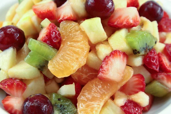 Salade Fruits Frais Dans Plat — Photo