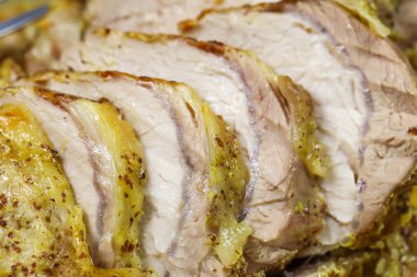 Hardal soslu domuz rostosu.