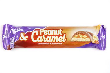 Milka Peanut & Karamel marka çikolata